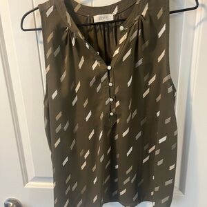 LOFT Patterned Olive Sleeveless Blouse